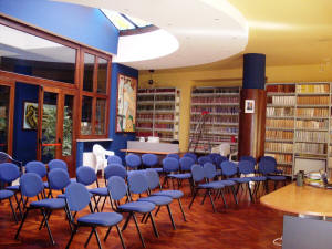 Biblioteca comunale - Sala lettura "Pasquale Ciccone"